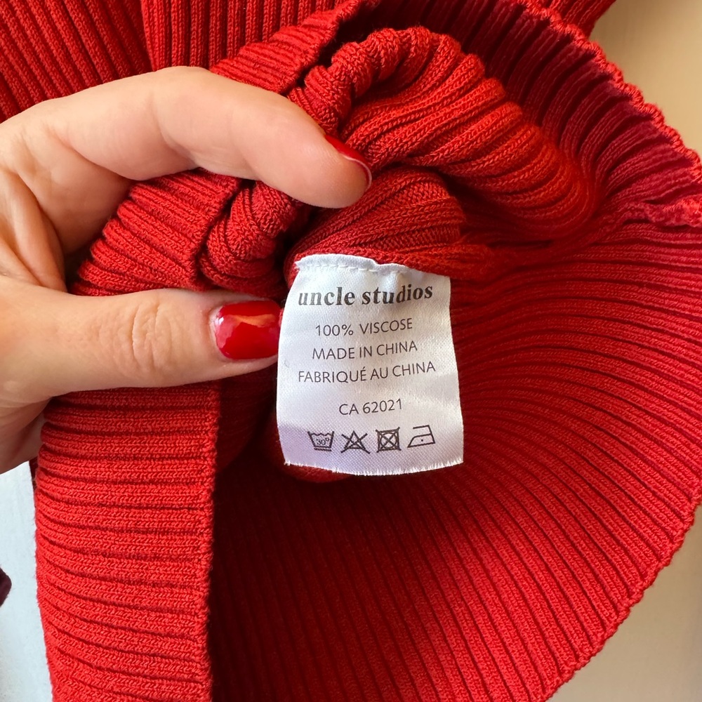 Red Ribbed Long Sleeve Top - Picture 3 of 5
